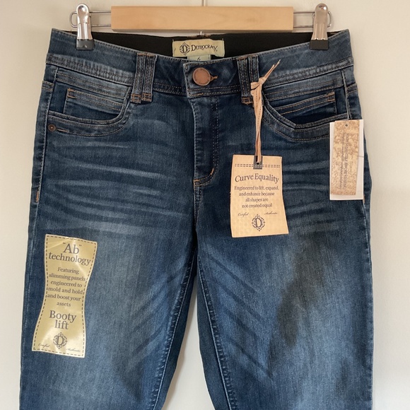 NWT Democracy Ab Technology Skinny Blue Jeans Sz 6 Mold and Hold Booty Lift - Picture 5 of 13